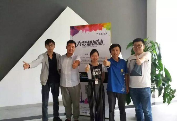 五彩石效果圖班畢業(yè)啦！